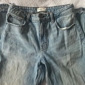 Abercrombie Curve Love Mom Jean
